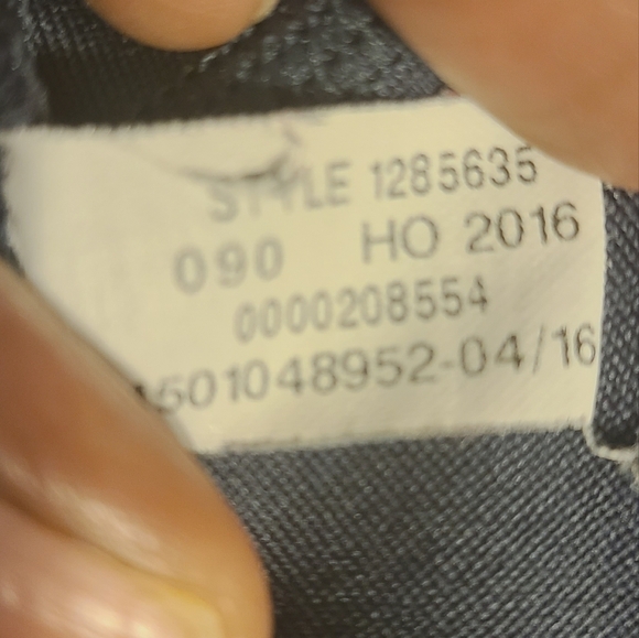 Under Armour | Women's Gray Colorblock Heat Gear Leggings (Size Small) - Picture 5 of 11